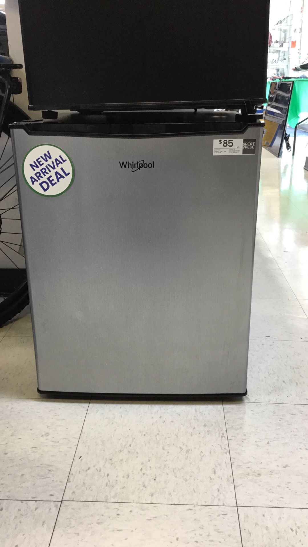 $85. Whirlpool Compact Refriger
