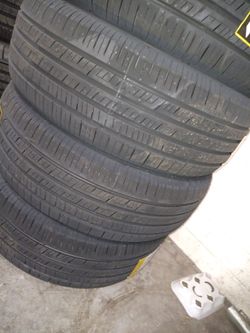 New Set Of Tires 215 60 17