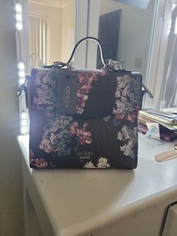 Cute Guess Purse 