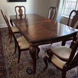 Walnut Dining Room Table & 6 Chairs