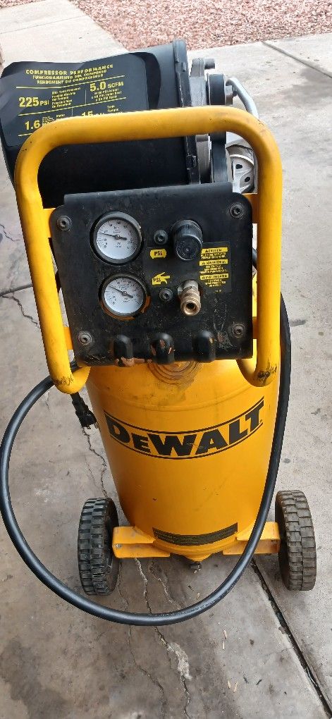 15 Gal Dewalt Air Compressor