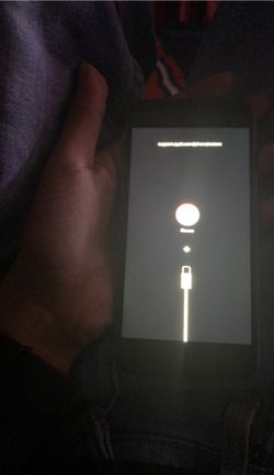 iPhone 6 stuck in recover mode for sale let me know for how much