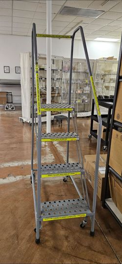 Rolling ladder