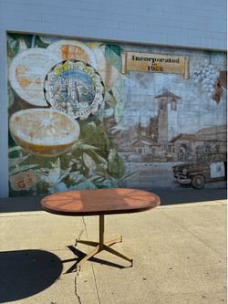 1960s Vintage Mid Century Modern B. Brody Walter of Wabash orange slice style extended dining table