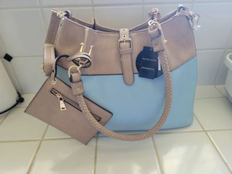 WILSON LEATHER LARGE BLUE & TAN BAG