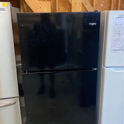 New Whirlpool Top Freezer Refrigerator 