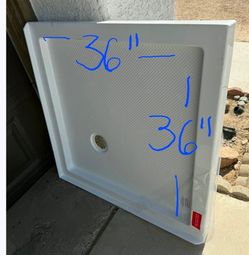 BRAND NEW 36" x 36" SHOWER 🚿 BASE