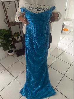 Vestido Largo de Lentejuelas Azul Turquesa – Nuevo
