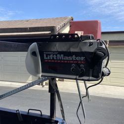garage door motor used lift master 