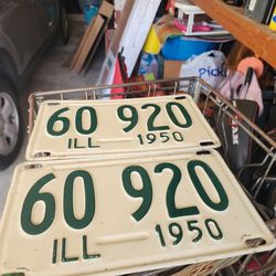 Two matching 1950 license plates