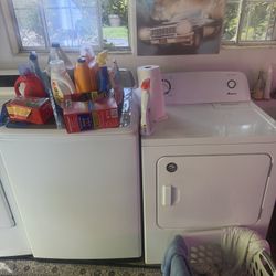 ✨ Washer & Dryer Set – Samsung Washer + Amana Dryer ✨  Selling a washer and dryer set in good working condition.  * Samsung top-load washer * Amana dr