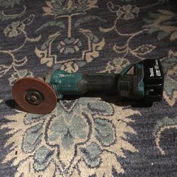 Makita Grinder With Battery 