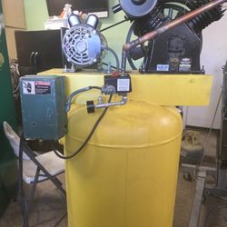 Dewalt 80 gallon Commercial Air Compressor 