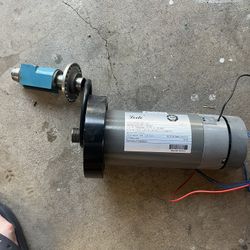 4.25hp Treadmill Motor ,R8 Milling Machine Holder . Start Of A DIY Machine