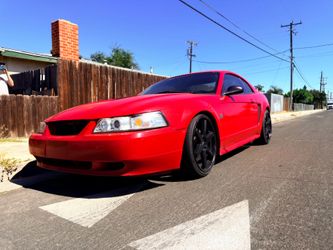 2000 Ford Mustang