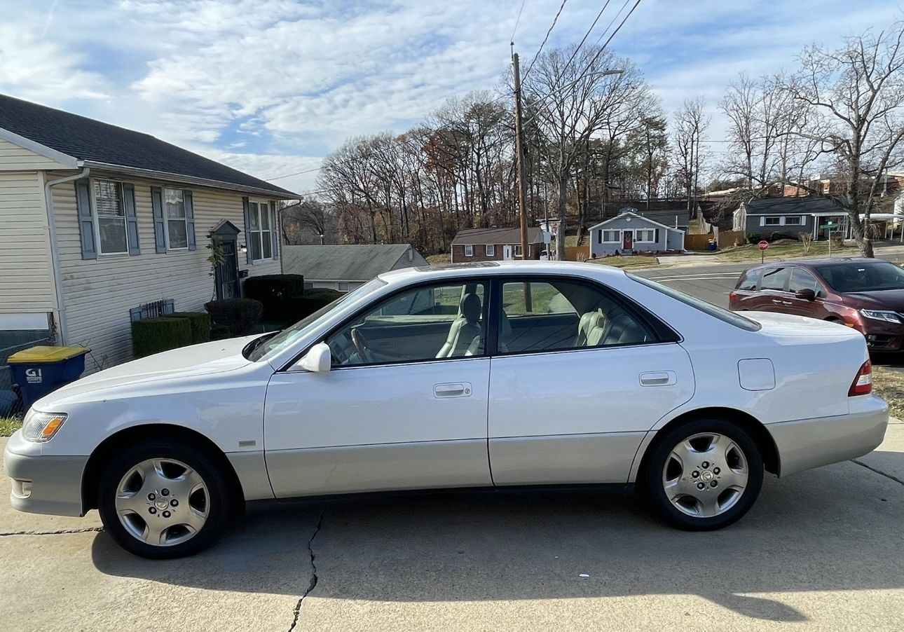 2000 Lexus ES