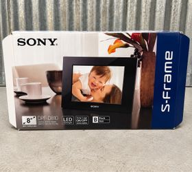 Sony S-Frame DPF-D810 8" Digital Photo Frame