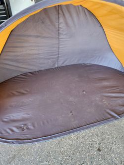 Beach tent