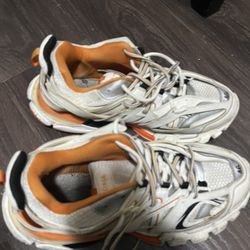 Balenciaga Track sneaker WHITE & ORANGE 