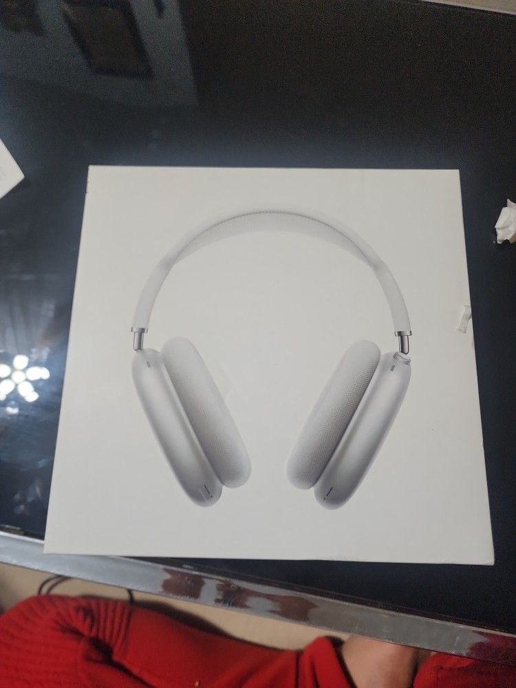 Apple AirPods Max Wireless Over-Ear Headset - Silver