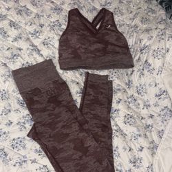 Gymshark Women’s Legging And Sports Bra Set