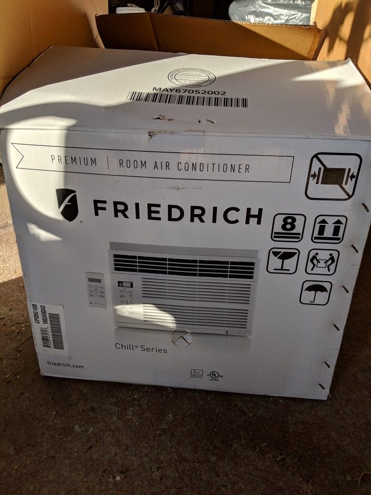 Friedrich Air Conditioner 5200 Btu Window Unit