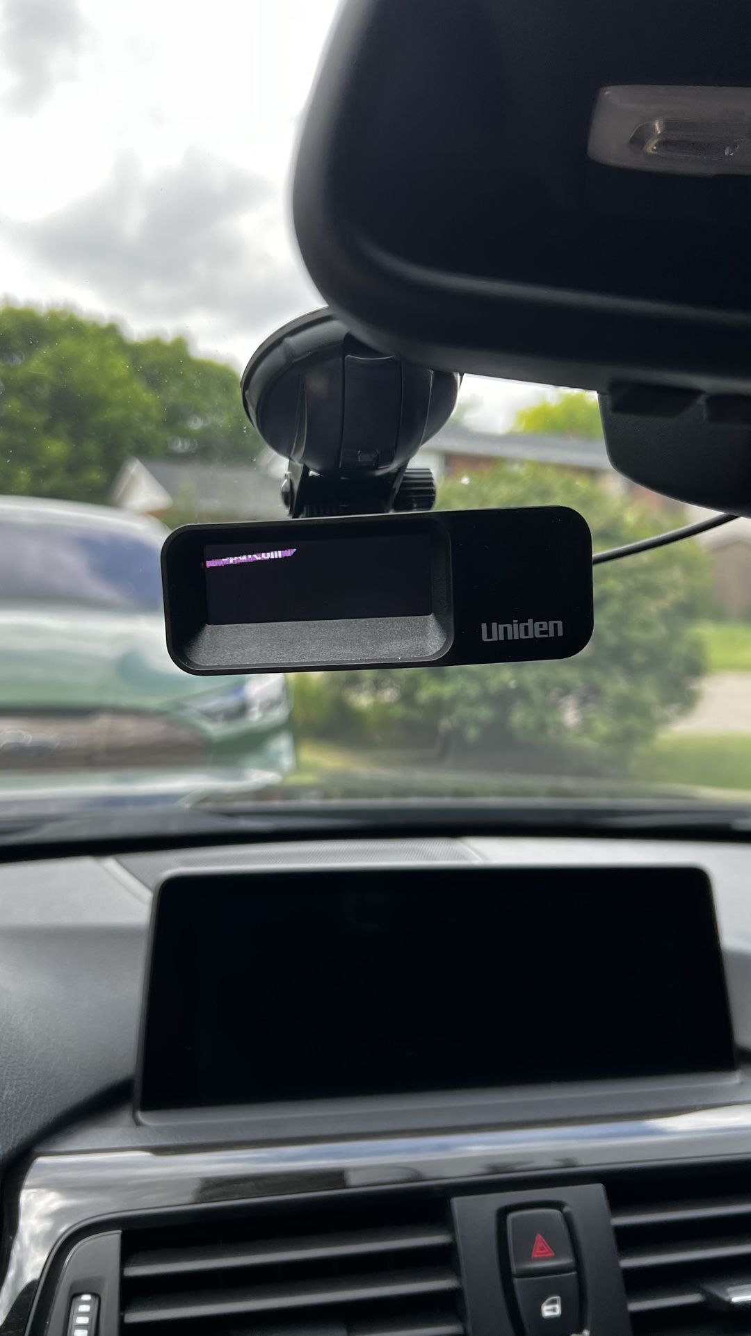 Uniden R7