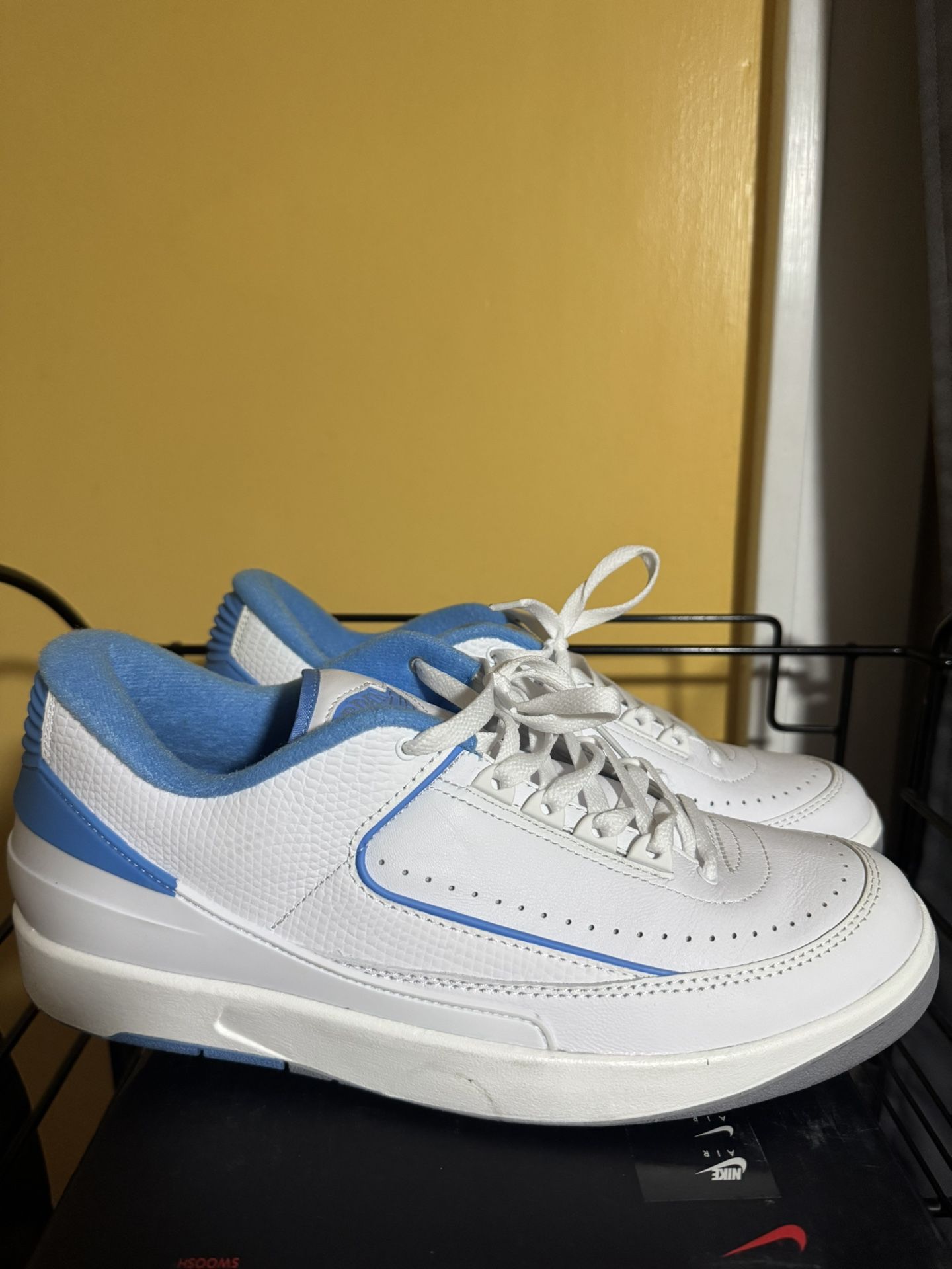 Jordan Retro 2 UNC