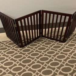 4 Panel Indoor Foldable Pet Gate 