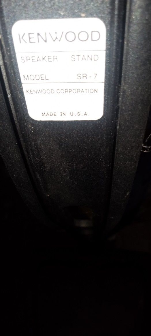 Kenwood Portable Stand Up Speakers