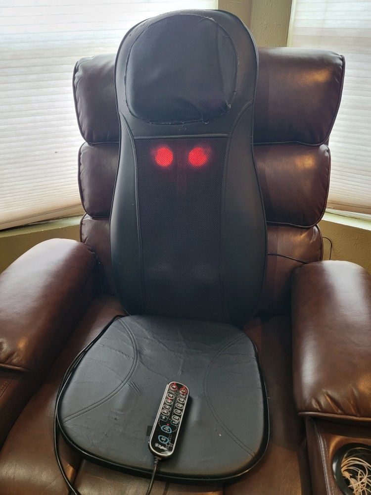 $68 - Powerful SHIATSU Full back and Neck Seat Massager with vibrating seat.
