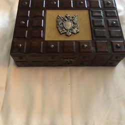 wood jewelry box 