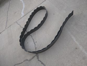 Black Plastic Scalloped Garden Edging Strip