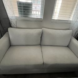 Loveseat 