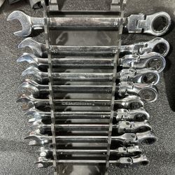Ratchet Wrench’s 