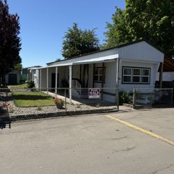 Single Wide Trailer Home Priced To Sell!