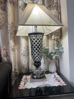 Elegant Crystal Table Lamp