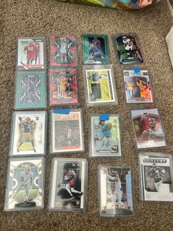 Random Lot of sports trading cards.