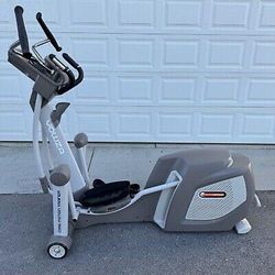 Yowza Fitness CAPTIVA Elliptical Trainer Machine