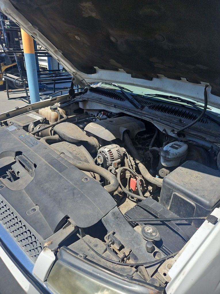 Engine Chevy P/u 4.8  2004