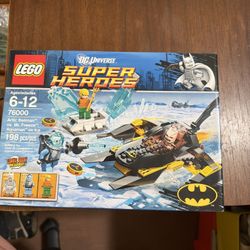 Lego Artic Batman Vs Mr. Freeze AquaMan 76000