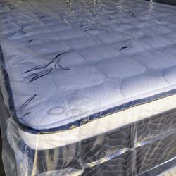 QUEEN PILLOW TOP SET MATTRESSES AND ALL SIZES 
