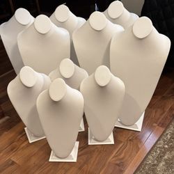 Necklace Displays White Jewlery 