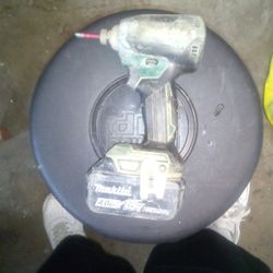 18v Makita  Drill W/ Charger