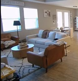 Modern Good condition Full Living room set
