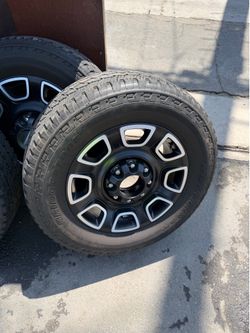 Ford f350 platinum rims and tires