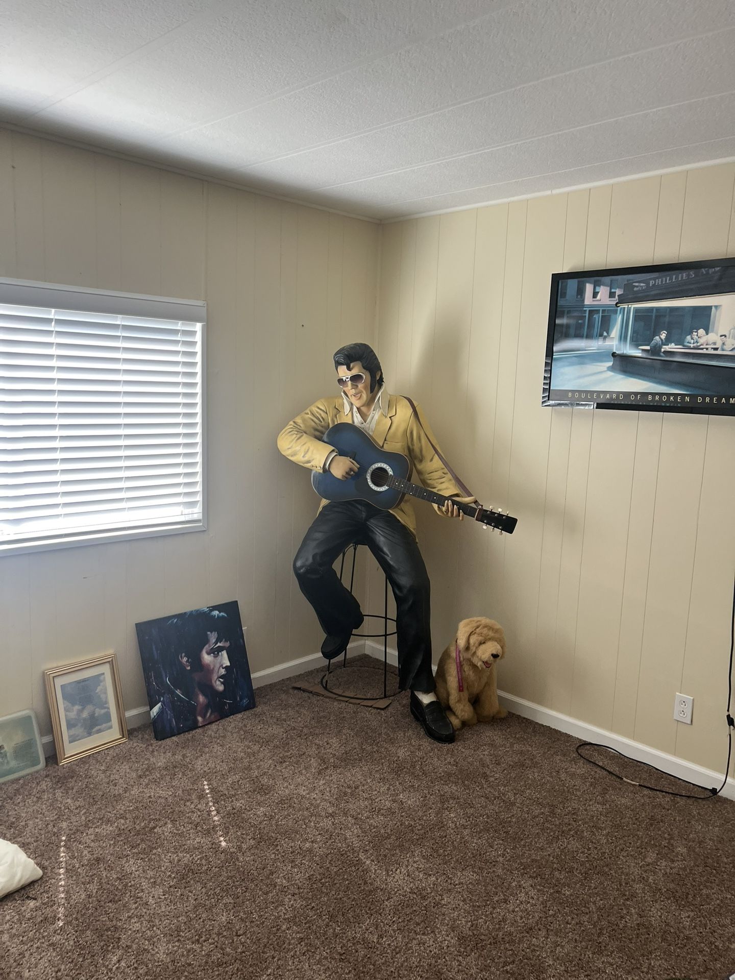 Elvis Statue 