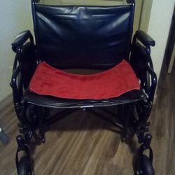 Heavy Duty Wheelchair W Shower Seat