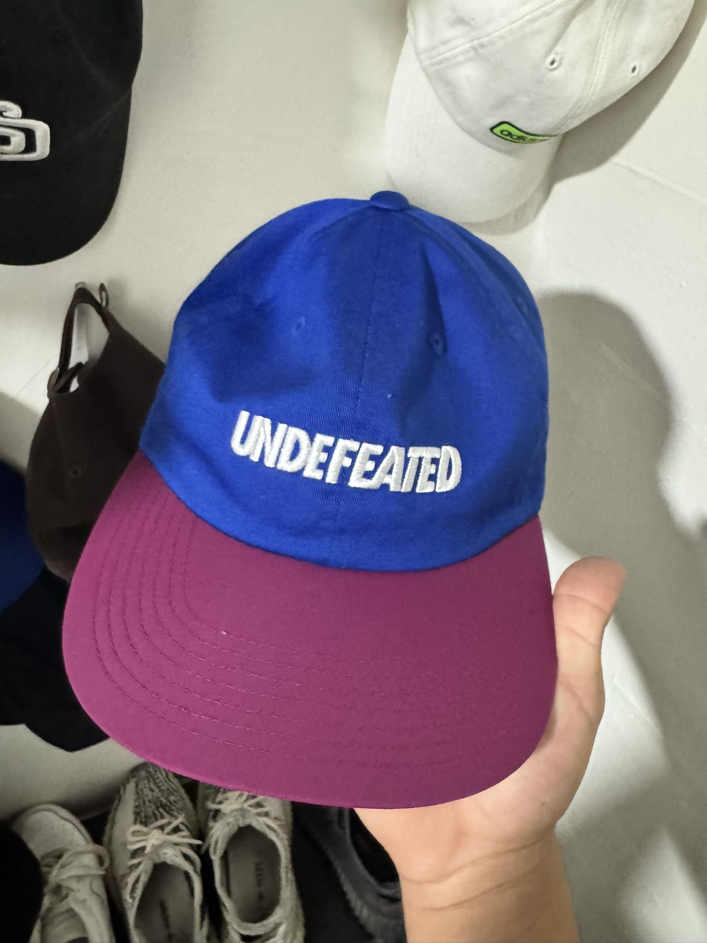 UNDEFEATED Strap back