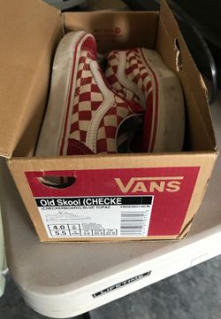 Vans old school red checkerboard size 5.5 women’s